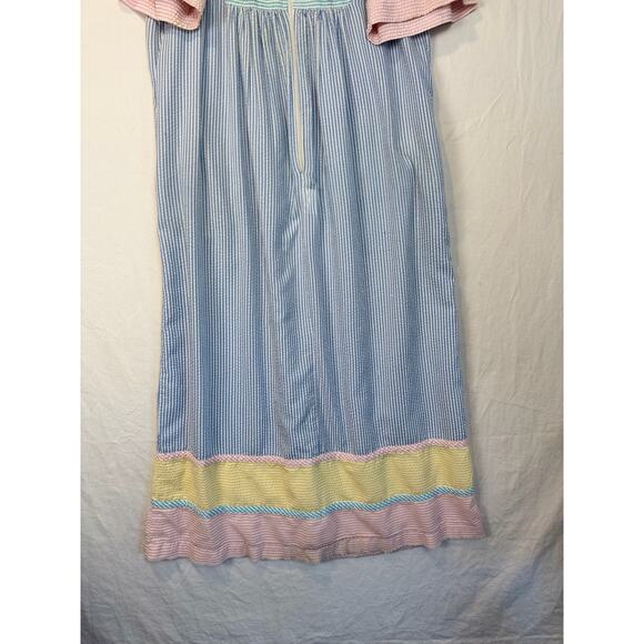 VTG 80'S Saybury Pastel‎ Seersucker Stripe Maxi Zip Up House Dress Robe Medium - Picture 2 of 9